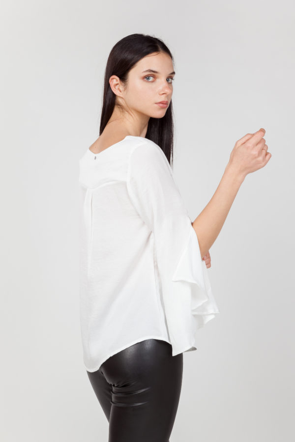 blusa mangas anchas blanca lateral